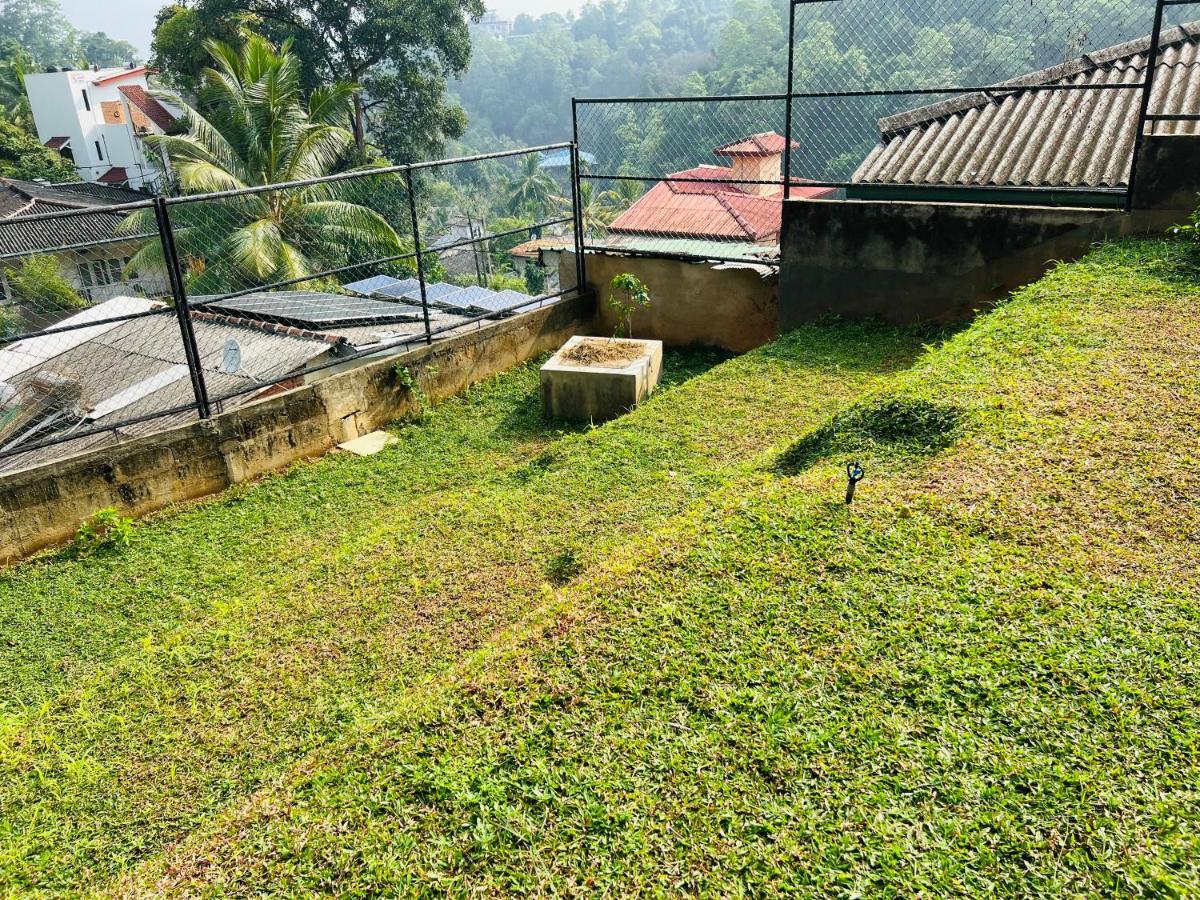 Hansons Homestay Kandy Eksteriør billede